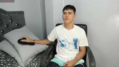 Snapshot of jacobb_lee chatting on 31, 12, 2024 Jacob Lee online show from 31, 12, 2024
