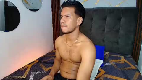 Snapshot of jacobwolf__ chatting on 5, 7, 2026 Jacob Wolf online show from 5, 7, 2026