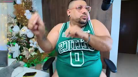 daddy sir master bear online show from 15, 12, 2024