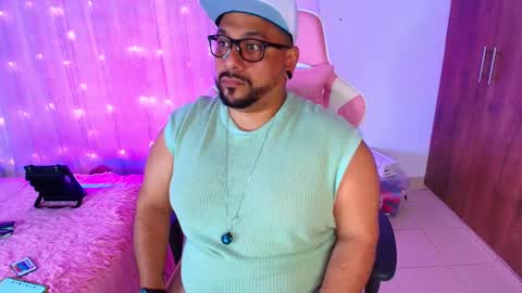 daddy sir master bear online show from 25, 2, 2025