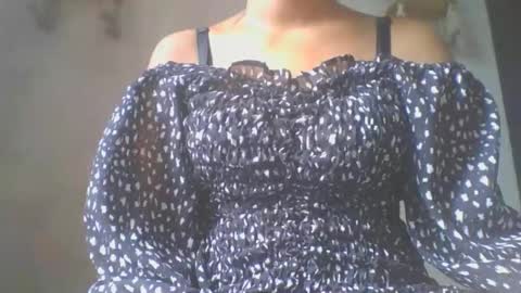 Snapshot of jacqueline_fernandez chatting on 19, 9, 2025 jacqueline_fernandez online show from 19, 9, 2025