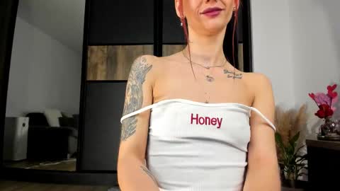 Snapshot of jacquelinehex chatting on 4, 2, 2026 Jacqueline online show from 4, 2, 2026