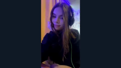 Snapshot of jacqulinescarpone chatting on 15, 10, 2025 Adeline online show from 15, 10, 2025
