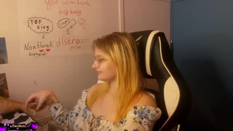 Snapshot of jacywinslat chatting on 23, 2, 2025 jacywinslat online show from 23, 2, 2025