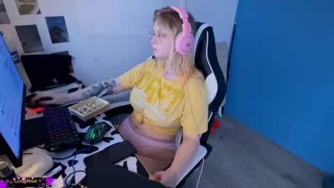 Snapshot of jacywinslat chatting on 24, 2, 2025 jacywinslat online show from 24, 2, 2025