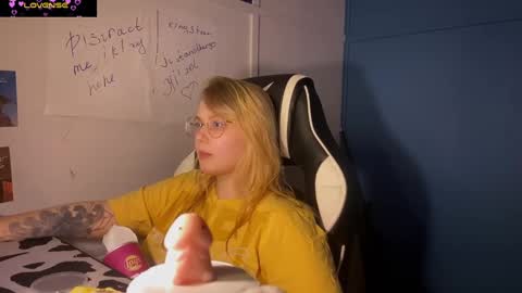 Snapshot of jacywinslat chatting on 4, 3, 2025 jacywinslat online show from 4, 3, 2025