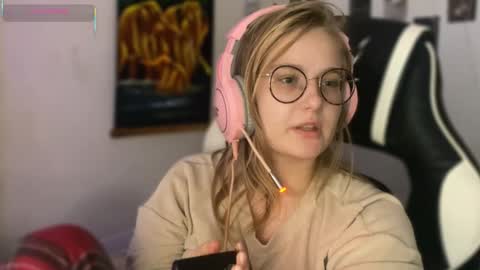 Snapshot of jacywinslat chatting on 14, 9, 2025 jacywinslat online show from 14, 9, 2025