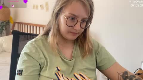 jacywinslat online show from 7, 2, 2026