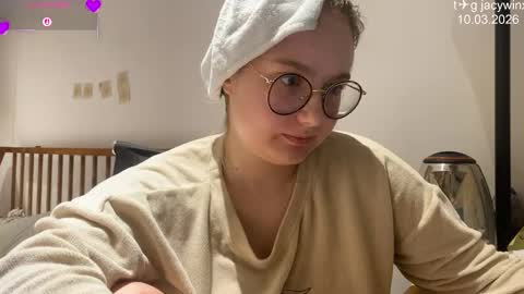 jacywinslat online show from 10, 3, 2026