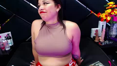Snapshot of jade_brown_ chatting on 8, 1, 2025 Jade online show from 8, 1, 2025