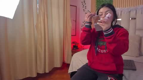 Snapshot of jade_nm chatting on 15, 12, 2025 ade online show from 15, 12, 2025