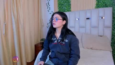 Snapshot of jade_nm chatting on 3, 3, 2026 ade online show from 3, 3, 2026