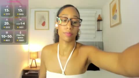 Jade smile online show from 6, 3, 2025