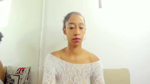 Jade smile online show from 27, 9, 2025