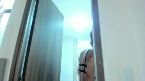 Snapshot of jade_obi chatting on 11, 5, 2026 Jade smile online show from 11, 5, 2026