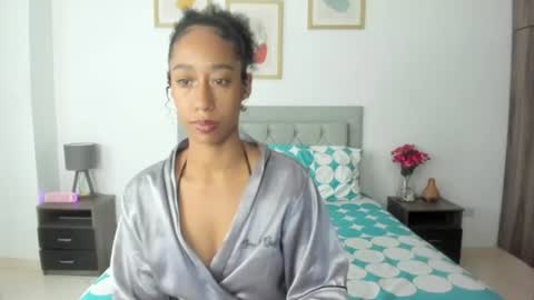 Snapshot of jade_obi chatting on 1, 7, 2026 Jade smile online show from 1, 7, 2026
