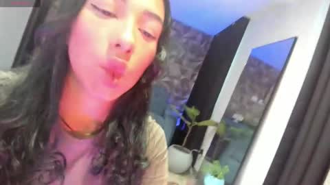 Snapshot of jade_porn chatting on 18, 9, 2025 Jade independent model online show from 18, 9, 2025