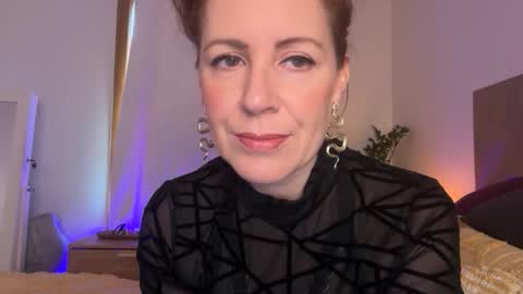 Snapshot of jade_slade chatting on 2, 6, 2026 Jade Slade online show from 2, 6, 2026