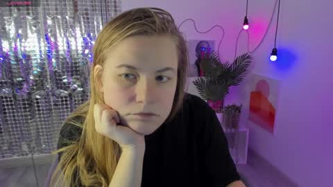 Snapshot of jade_soft chatting on 15, 12, 2024 Jade online show from 15, 12, 2024