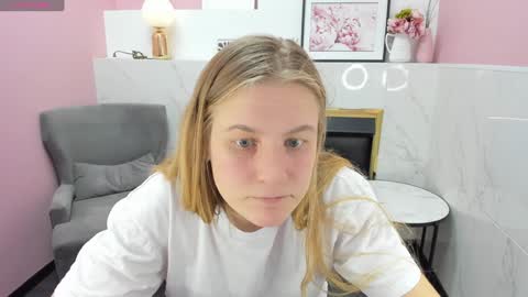 Snapshot of jade_soft chatting on 22, 12, 2024 Jade online show from 22, 12, 2024