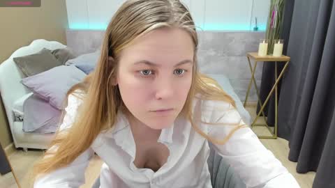 Snapshot of jade_soft chatting on 3, 1, 2025 Jade online show from 3, 1, 2025