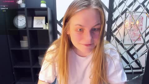 Snapshot of jade_soft chatting on 7, 2, 2025 Jade online show from 7, 2, 2025