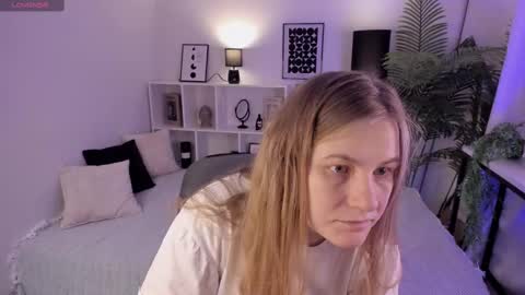 Snapshot of jade_soft chatting on 8, 3, 2025 Jade online show from 8, 3, 2025