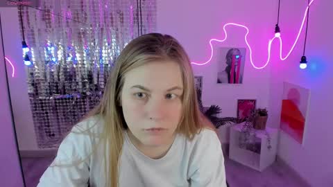 Snapshot of jade_soft chatting on 9, 3, 2025 Jade online show from 9, 3, 2025
