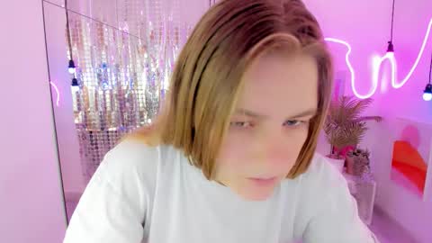 Snapshot of jade_soft chatting on 26, 9, 2025 Jade online show from 26, 9, 2025