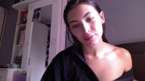 Jade online show from 5, 6, 2026