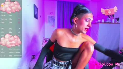 Snapshot of jadebenett chatting on 9, 10, 2025 Jade Benett online show from 9, 10, 2025