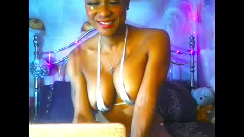 Jade Cumgill online show from 27, 1, 2025