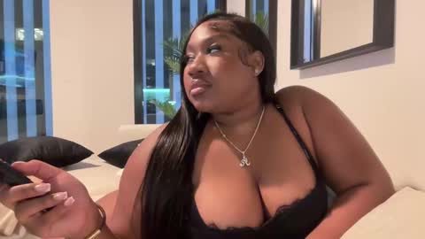Snapshot of jadelove222 chatting on 2, 3, 2025 Jade Love online show from 2, 3, 2025