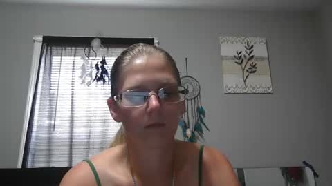 JadeLuv online show from 27, 7, 2026