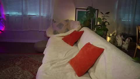 Jade online show from 22, 2, 2025