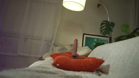 Jade online show from 22, 2, 2025