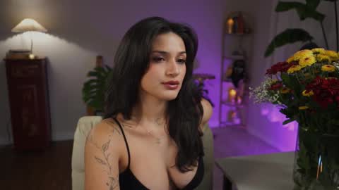 Jade online show from 6, 11, 2025