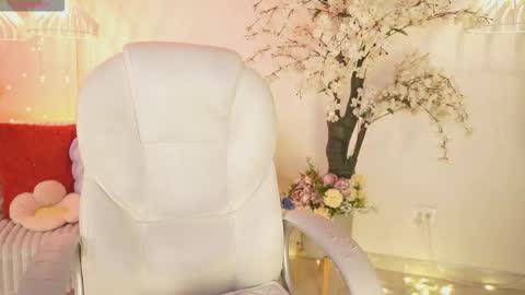 Jade Summer online show from 25, 11, 2025