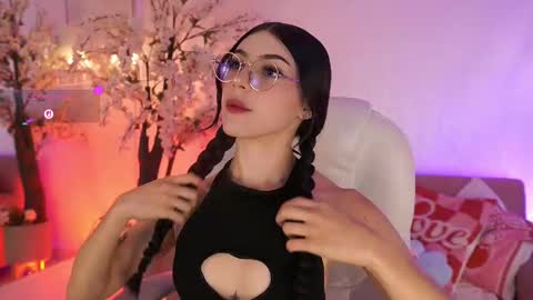 Jade Summer online show from 6, 3, 2026