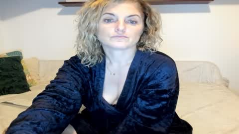 elena online show from 12, 1, 2025