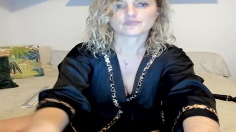 elena online show from 5, 2, 2025