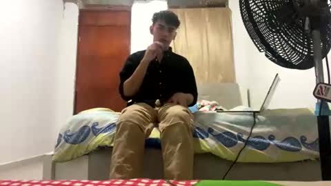 javi15  online show from 1, 1, 2025