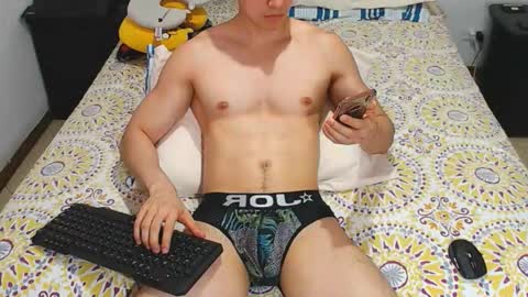 Snapshot of jahshot4 chatting on 6, 10, 2025 jahshot4 online show from 6, 10, 2025