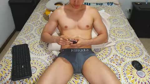 Snapshot of jahshot4 chatting on 25, 10, 2025 jahshot4 online show from 25, 10, 2025