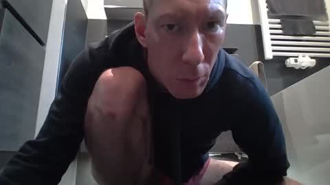 jak_81 online show from 7, 12, 2024