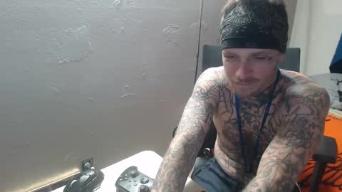 showingitoff online show from 8, 10, 2025