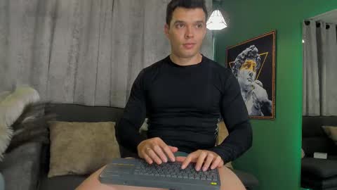 Snapshot of jakee_tyler chatting on 25, 2, 2025 Jake Tyler online show from 25, 2, 2025