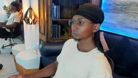   online show from 8, 3, 2025