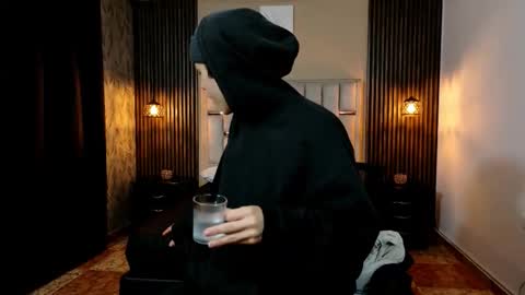 james_adamss_ online show from 12, 2, 2026