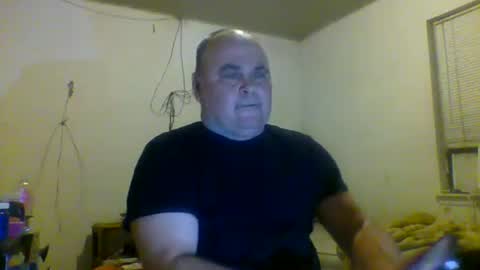 Snapshot of jameshardon5 chatting on 9, 9, 2025 Hey online show from 9, 9, 2025